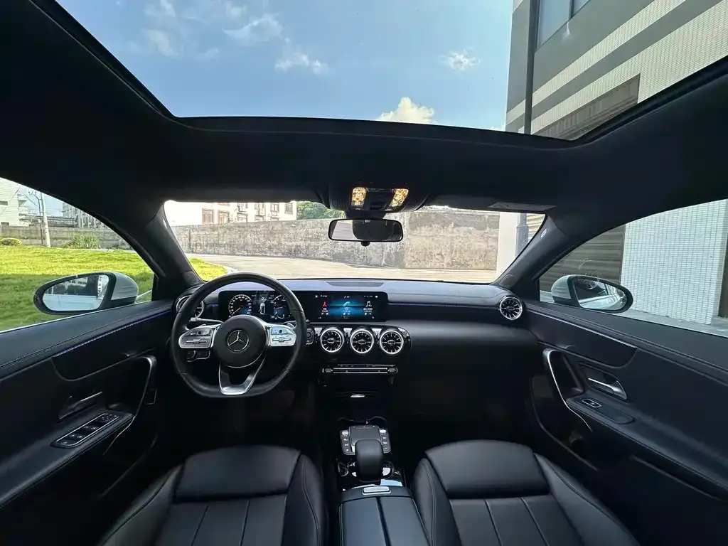 Mercedes-Benz A-Class 2025 из CN, фото 2