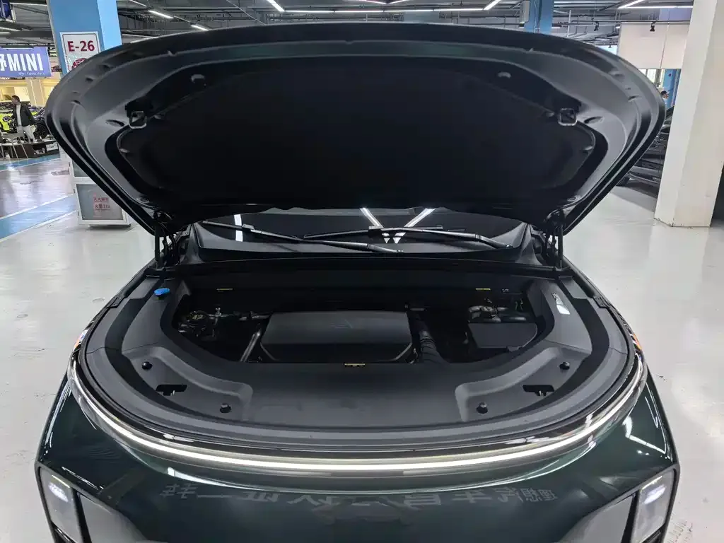 Li Auto L8 2025 из CN, фото 4