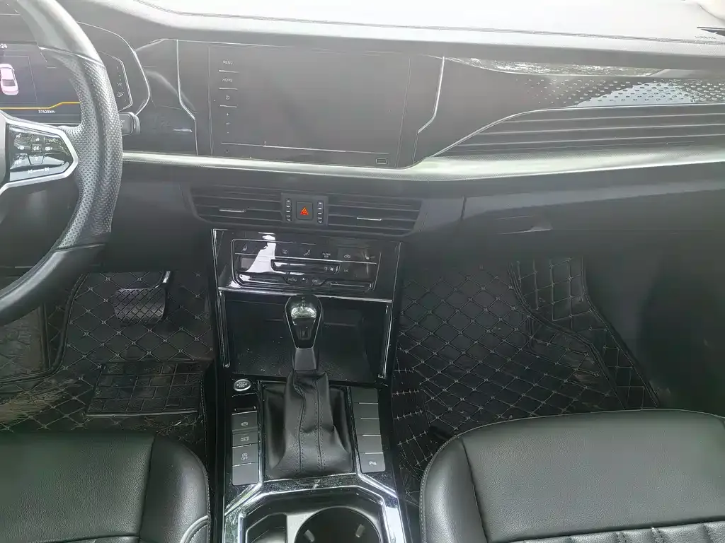 Volkswagen Passat 2022 из CN, фото 6