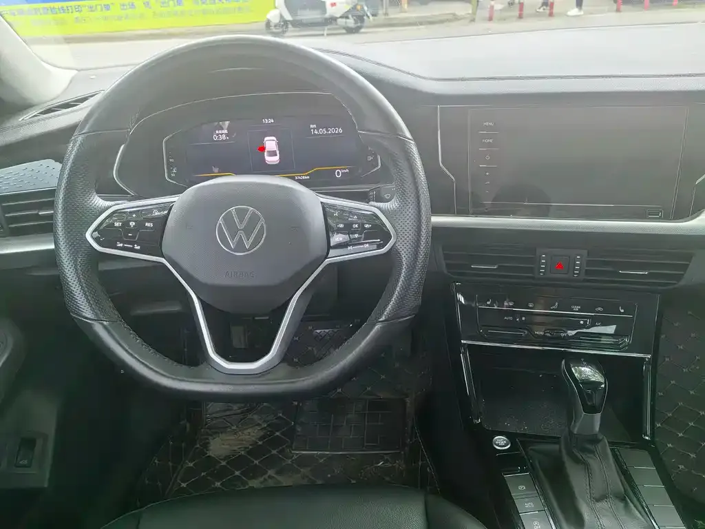 Volkswagen Passat 2022 из CN, фото 10