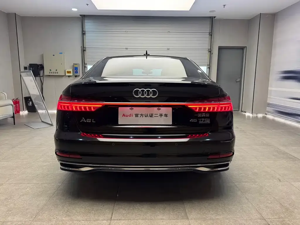 Audi A6L 2023 из CN, фото 8