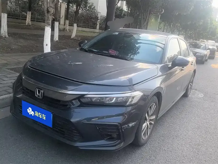 Honda Civic — фото 1
