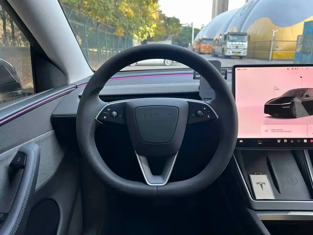 Tesla Model Y 2025 из CN, фото 5