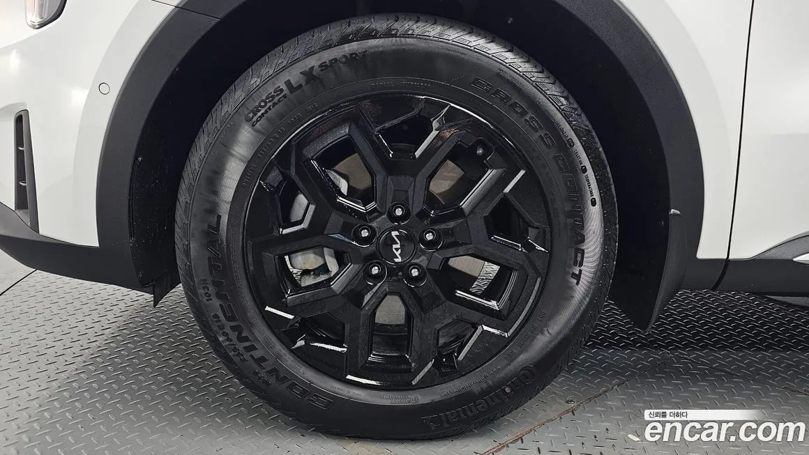 Kia Sorento — фото 6