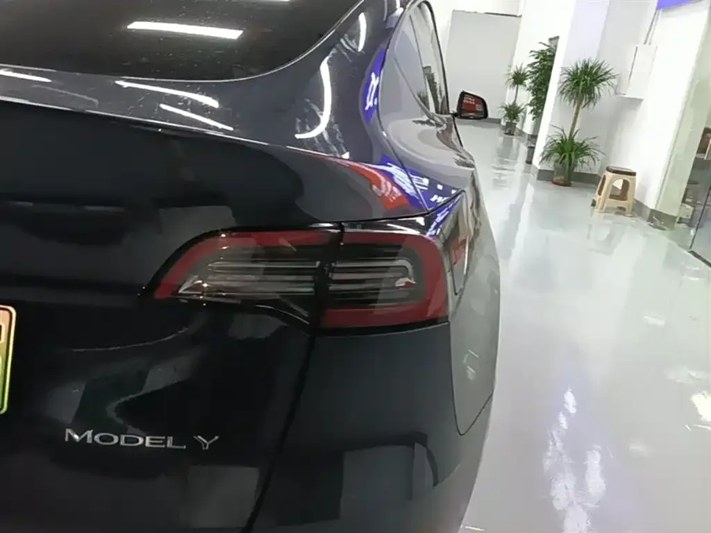 Tesla Model Y 2024 из CN, фото 4