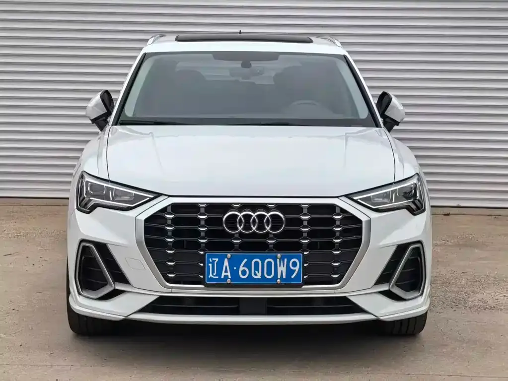 Audi Q3 — фото 10