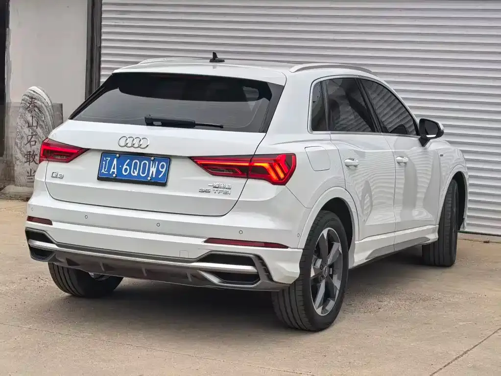 Audi Q3 — фото 8