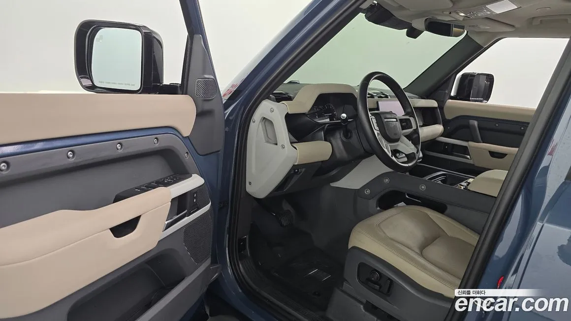 Land Rover Defender 2023 из KR, фото 2