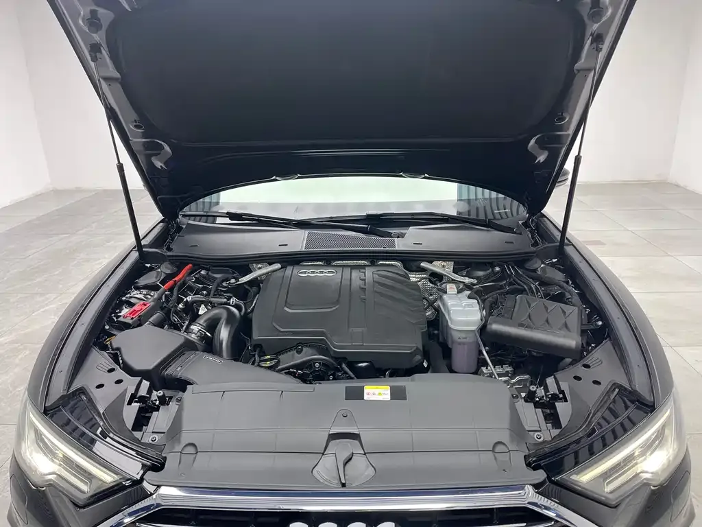 Audi A6L 2024 из CN, фото 3