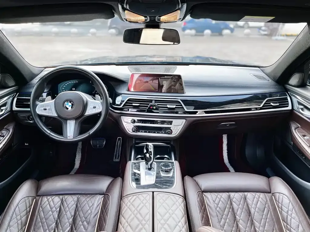 BMW 7 Series — фото 3