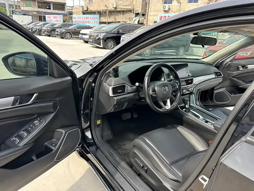 Honda Inspire 2021 из CN, фото 2