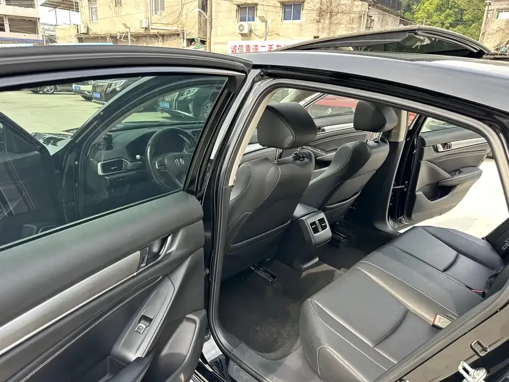 Honda Inspire 2021 из CN, фото 5