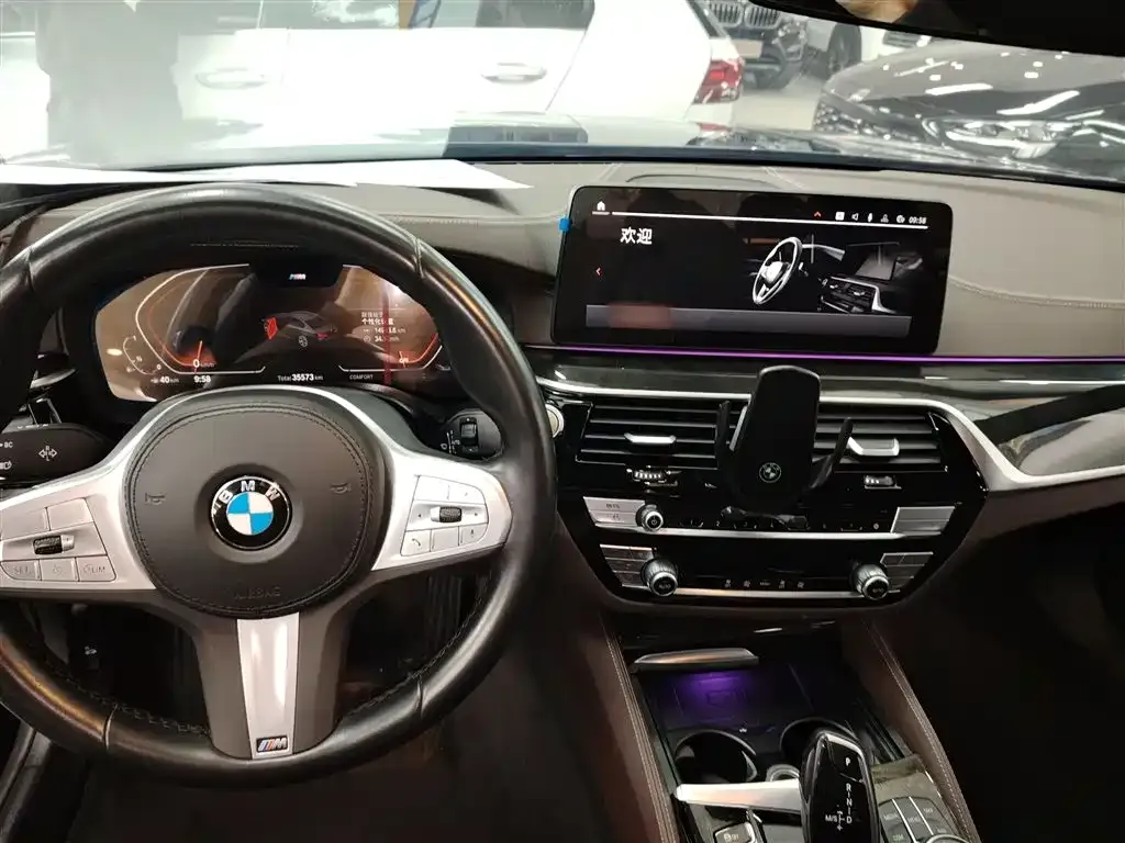 BMW 5 Series 2024 из CN, фото 5