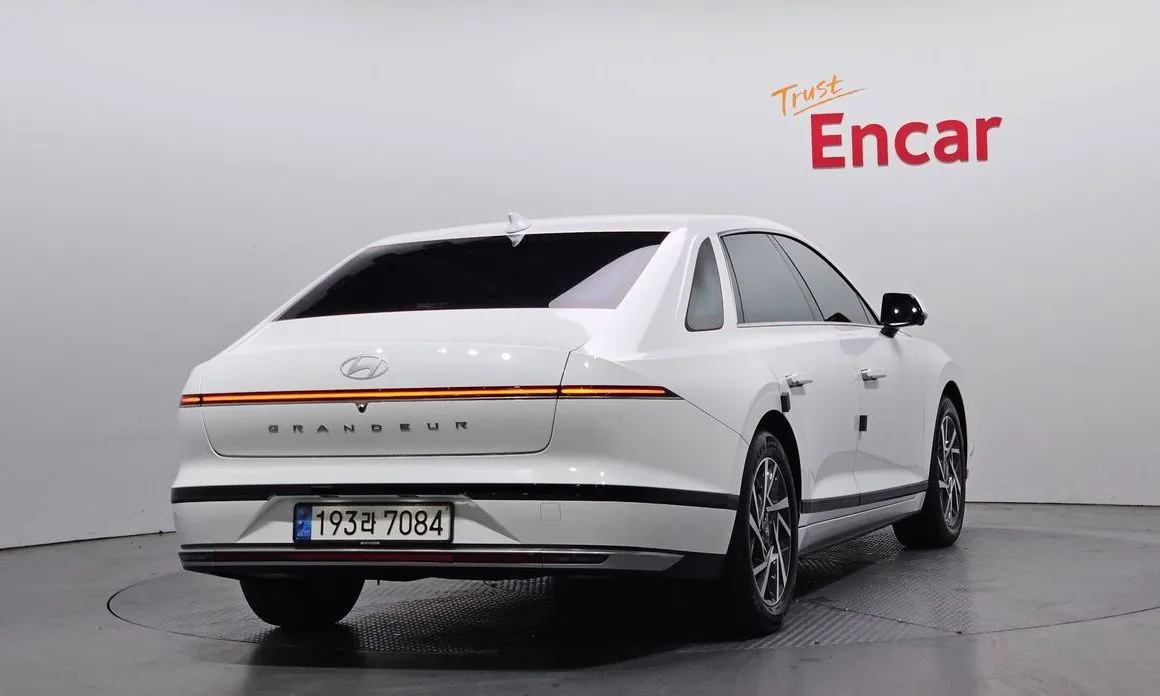 Hyundai Grandeur 2023 из KR, фото 3