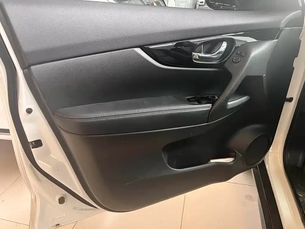 Nissan X-Trail 2023 из CN, фото 7