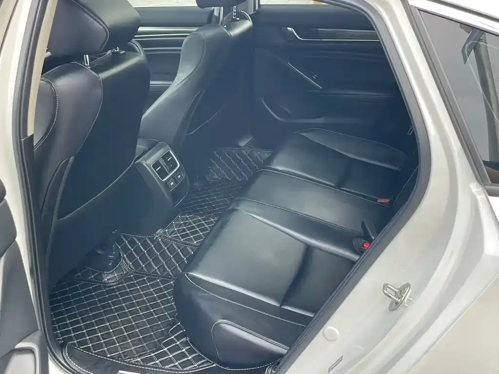 Honda Accord — фото 2