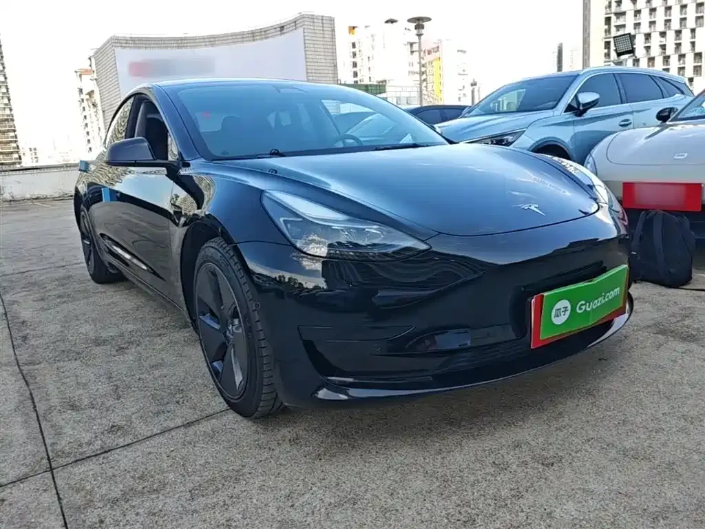Tesla Model 3 — фото 3