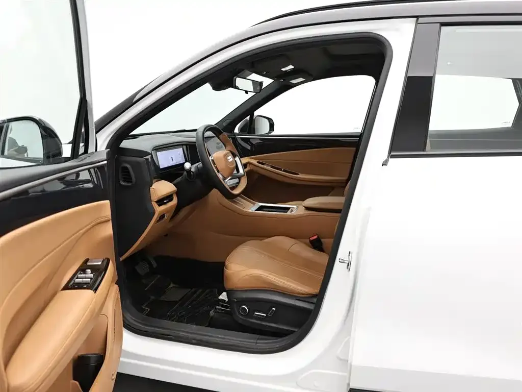 Geely Galaxy L7 — фото 9
