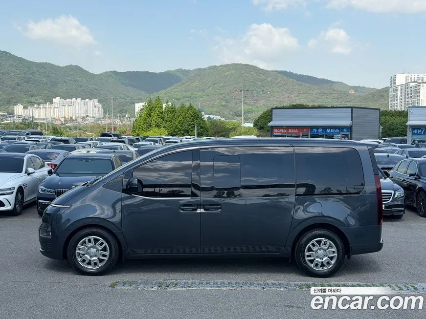 Hyundai Staria — фото 4