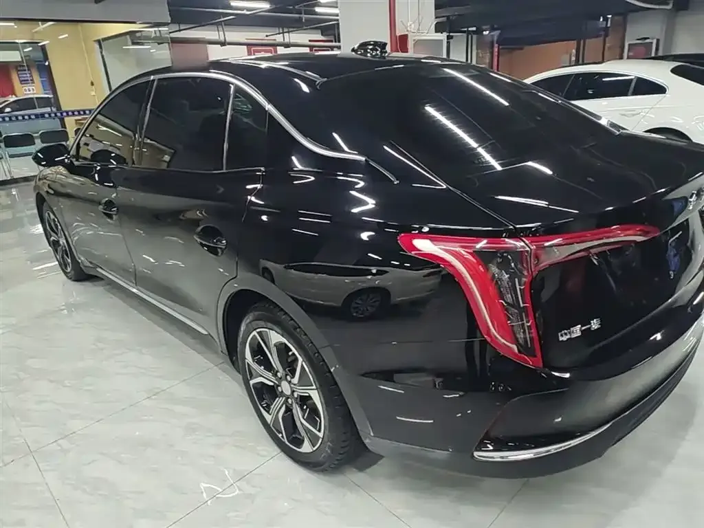 Hongqi E-QM5 2023 из CN, фото 8