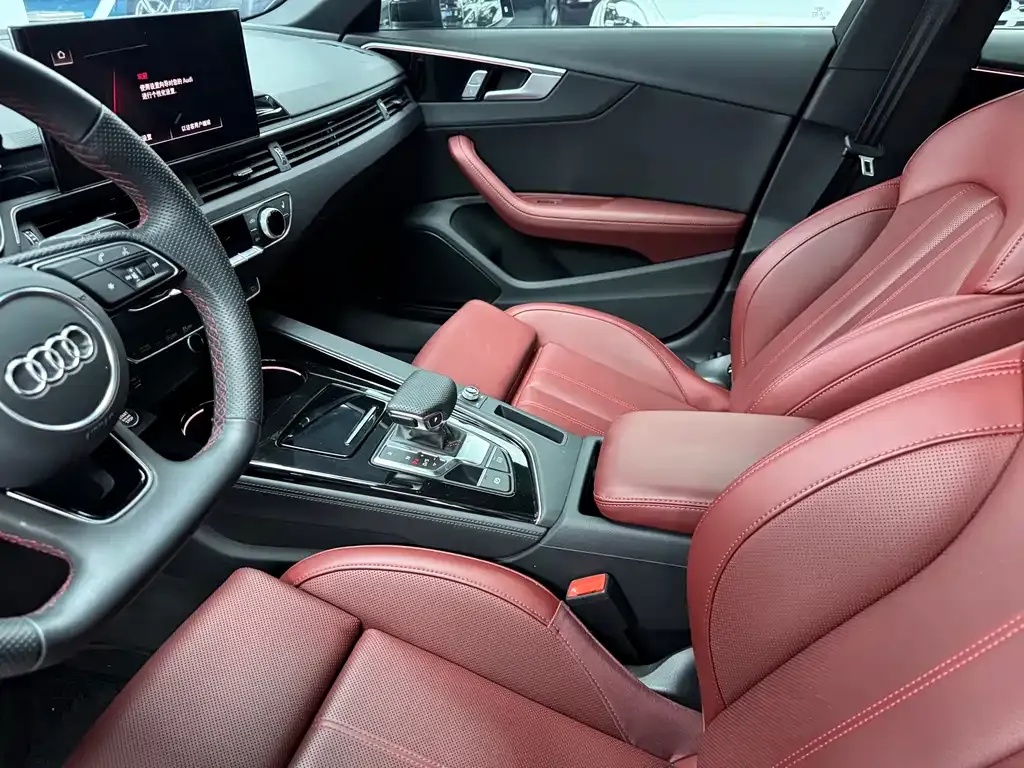 Audi A4L 2025 из CN, фото 6