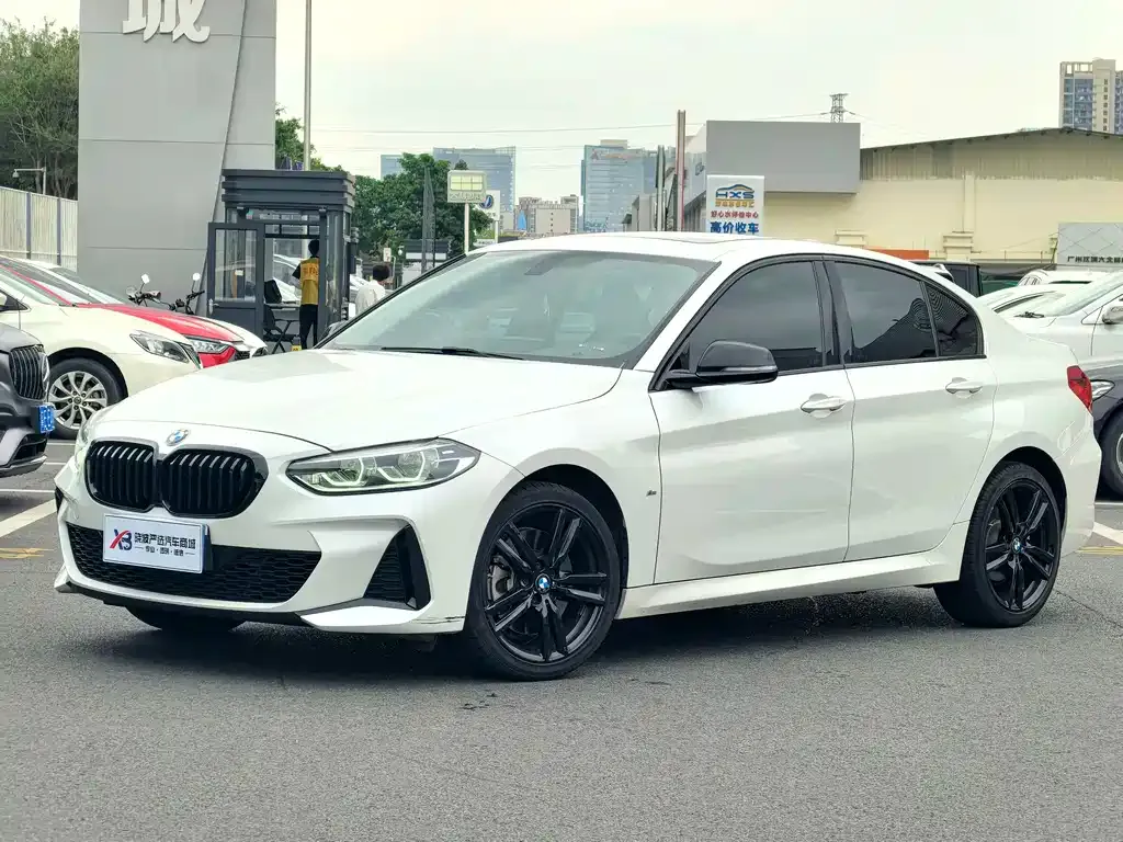 BMW 1 Series 2022 из CN, фото 10