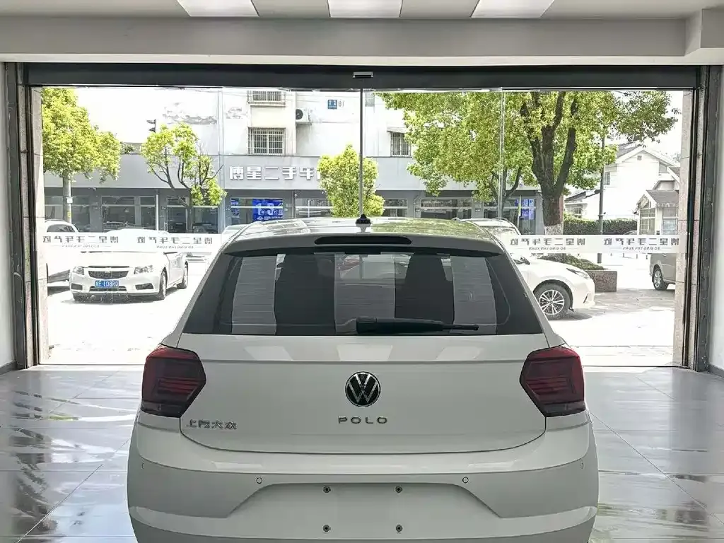 Volkswagen Polo 2023 из CN, фото 8