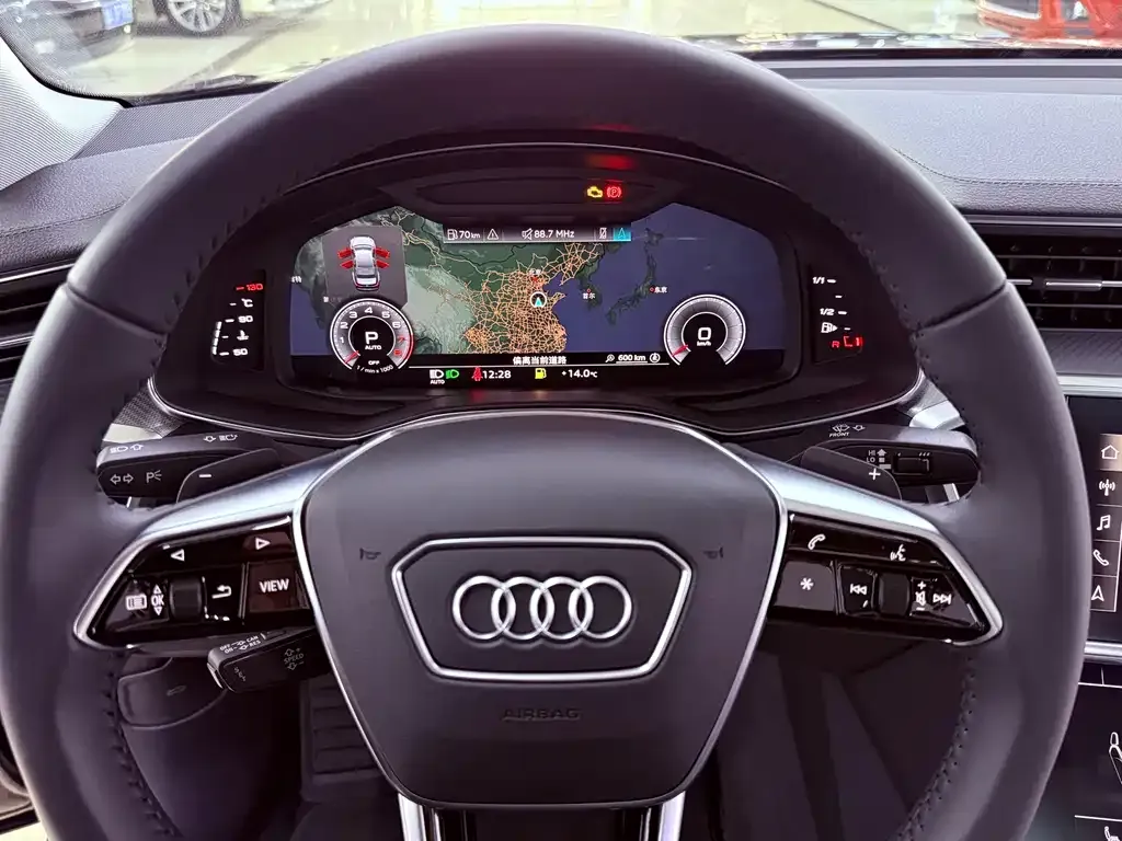 Audi A6L 2025 из CN, фото 9