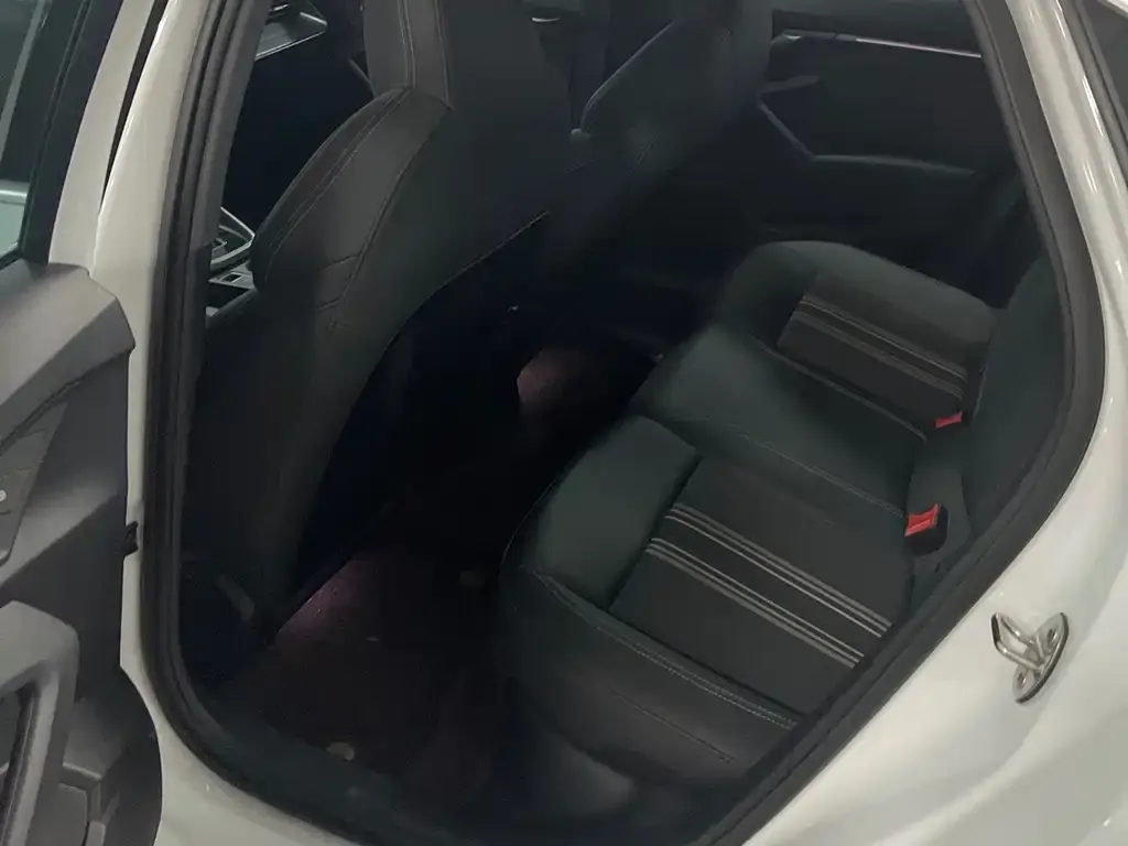 Audi A3 2025 из CN, фото 9