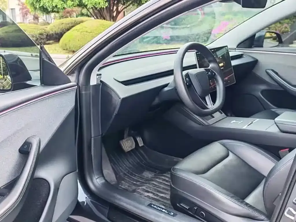 Tesla Model 3 — фото 2
