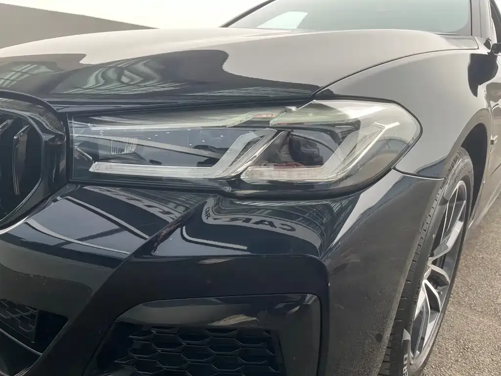 BMW 5 Series New Energy — фото 3