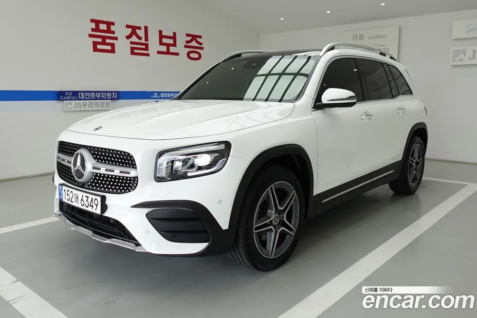 Mercedes-Benz GLB-Class GLB250 4MATIC 1