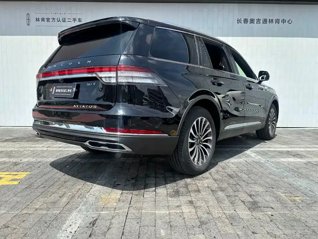 Lincoln Aviator — фото 8