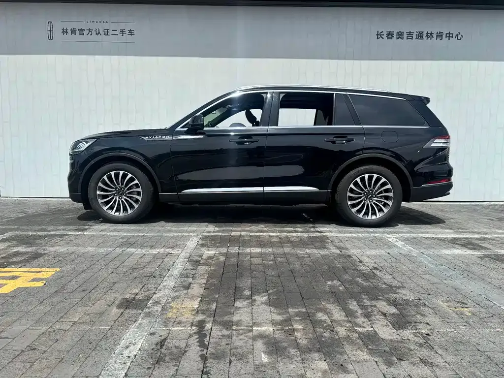 Lincoln Aviator — фото 4