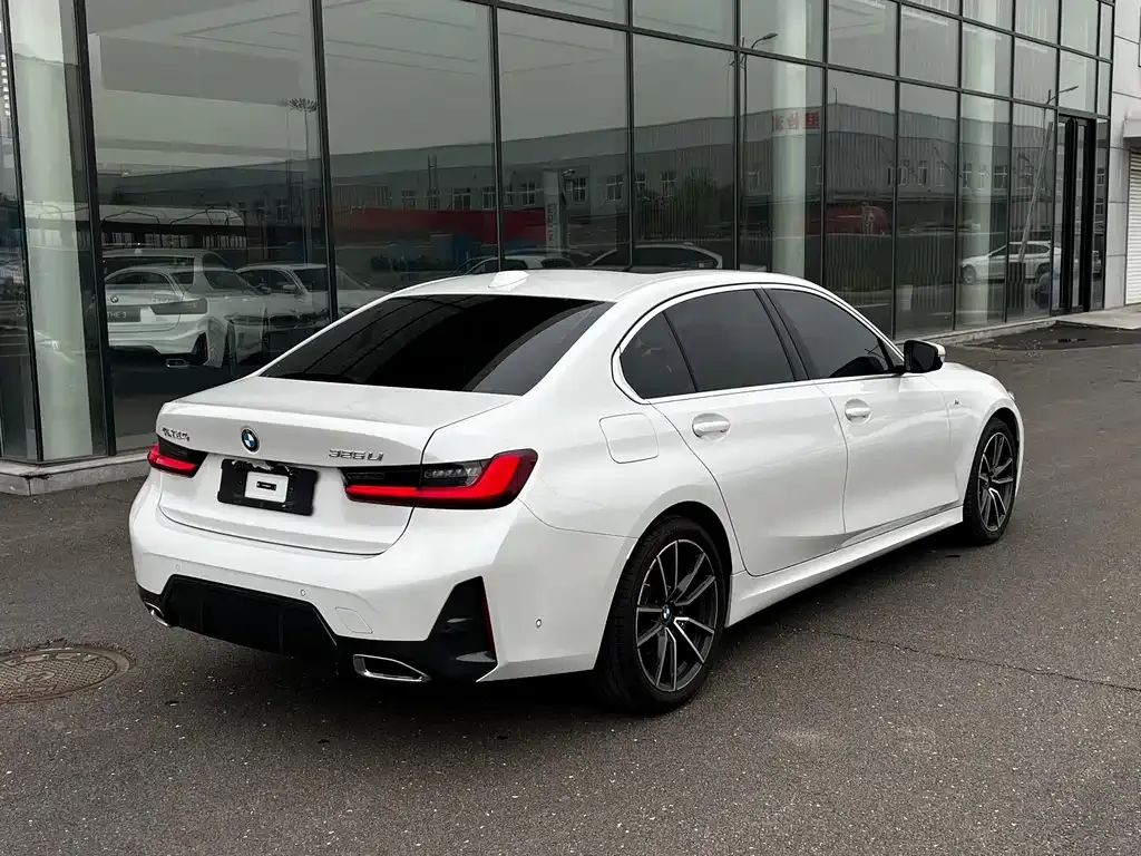 BMW 3 Series 2024 из CN, фото 7