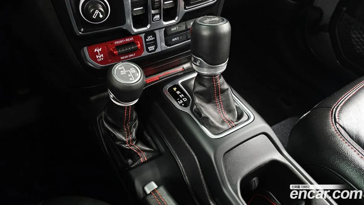 Jeep Wrangler — фото 5