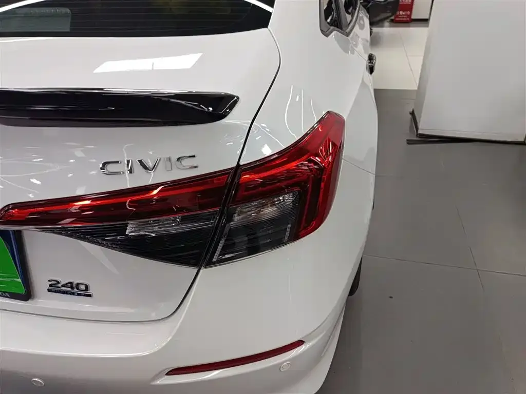 Honda Civic — фото 5