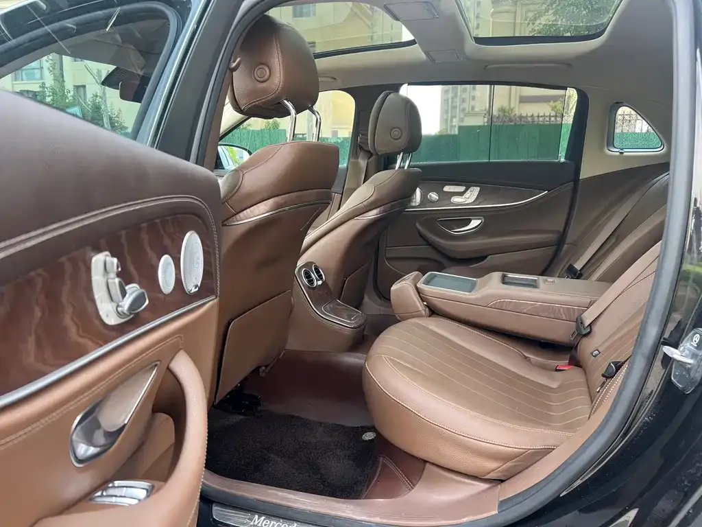 Mercedes-Benz E-Class 2021 из CN, фото 3