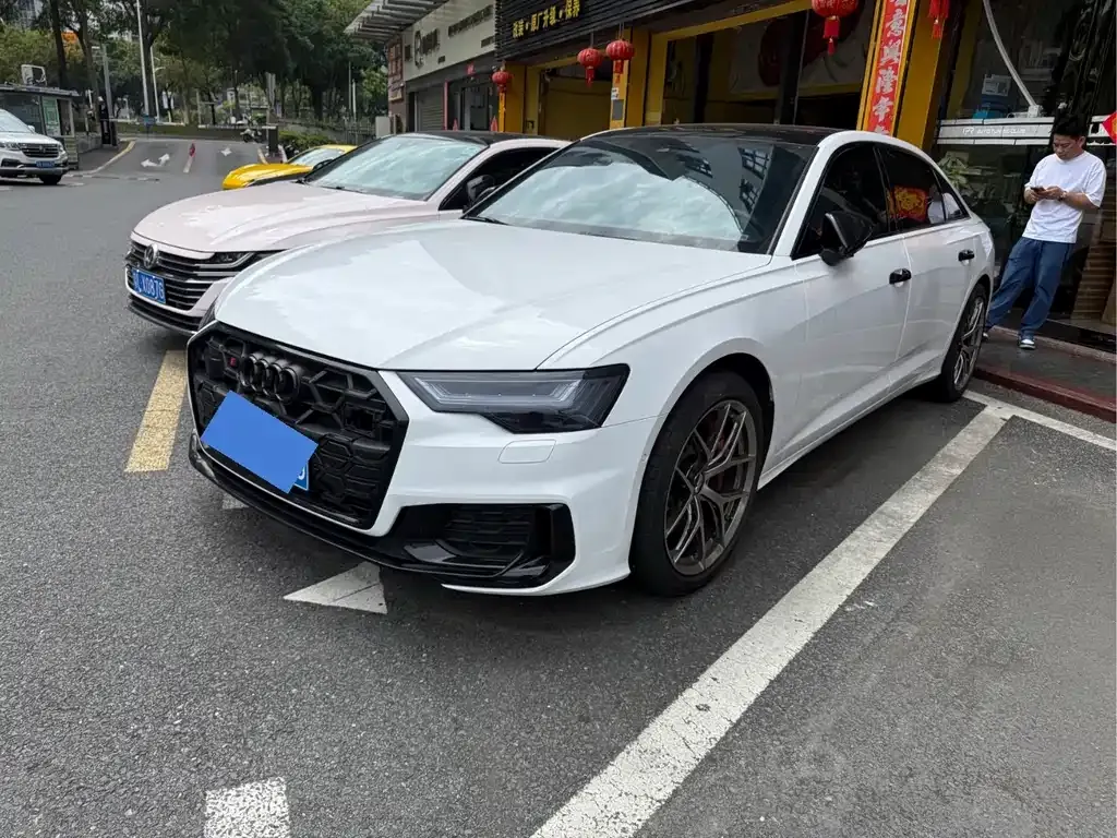 Audi A6L 2023 из CN, фото 1