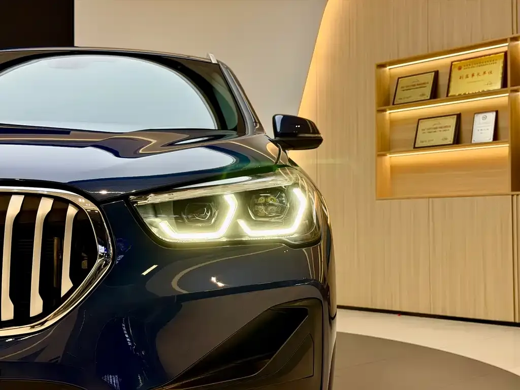 BMW X1 2022 из CN, фото 2