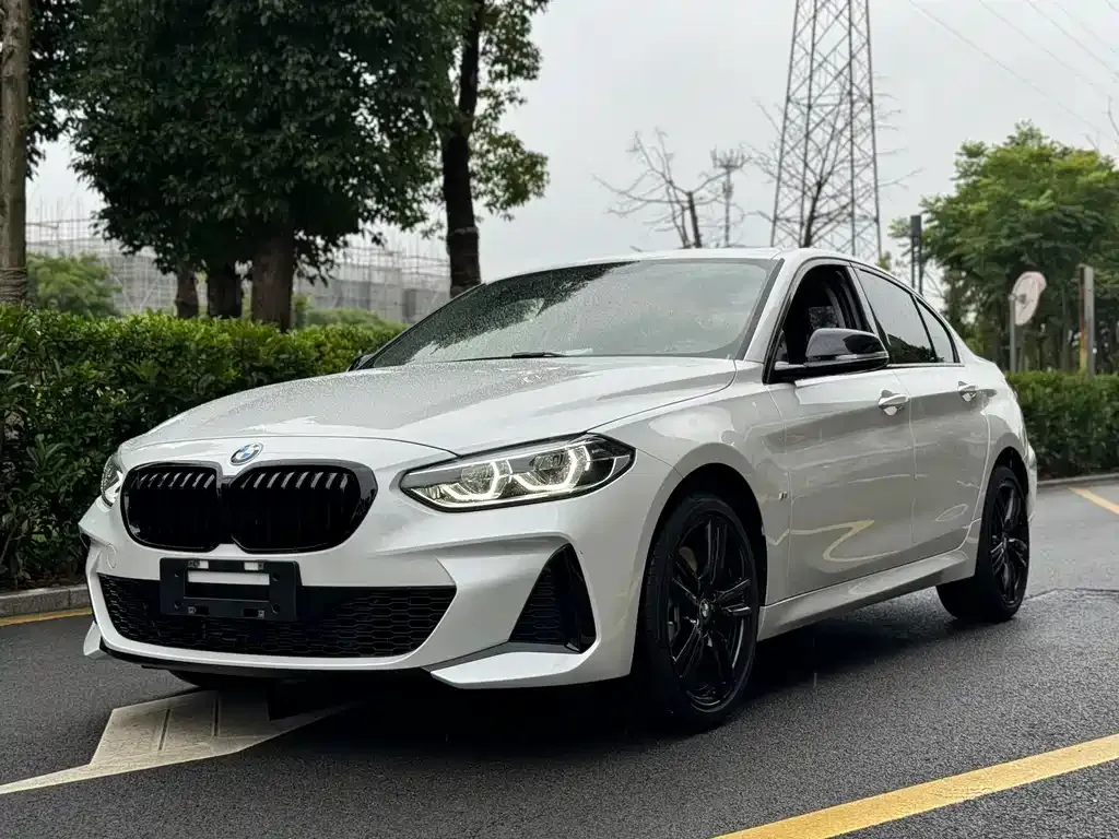 BMW 1 Series — фото 1