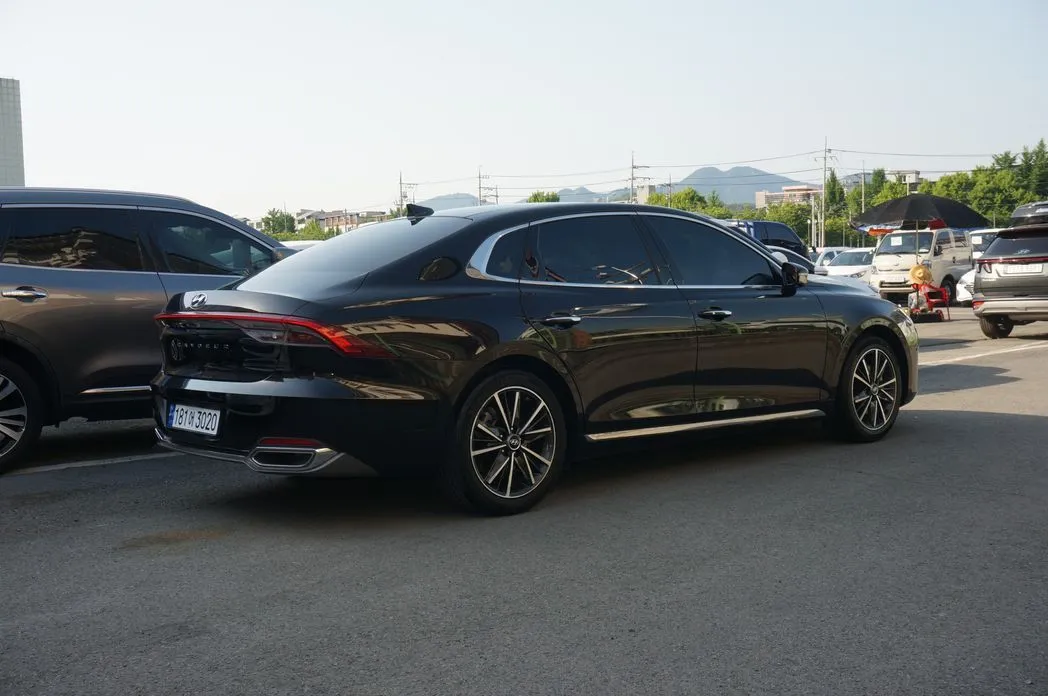 Hyundai Grandeur 2022 из KR, фото 5