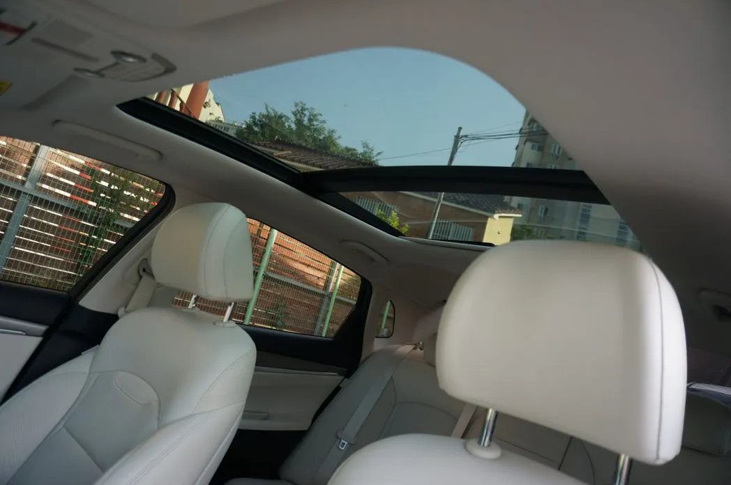 Hyundai Grandeur 2022 из KR, фото 2