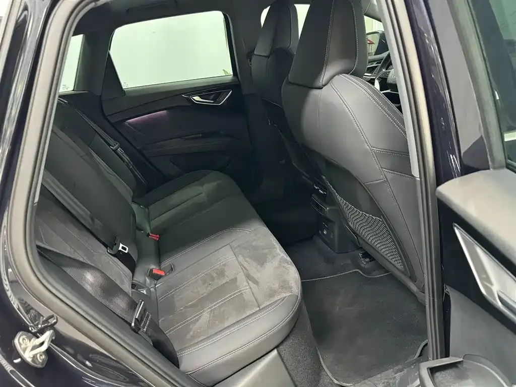Audi Q4 e-tron 2023 из CN, фото 9