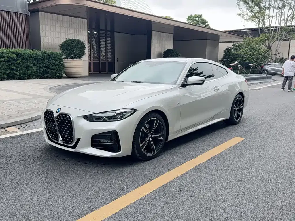 BMW 4 Series 2022 из CN, фото 1