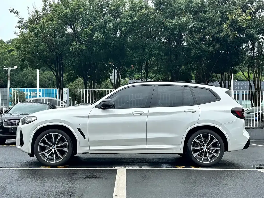 BMW X3 — фото 9