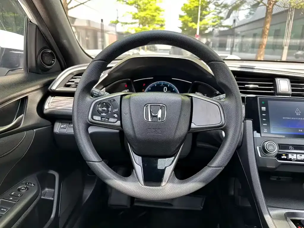 Honda Civic — фото 5