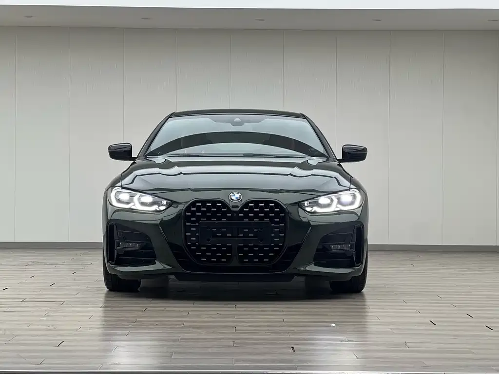 BMW 4 Series 2023 из CN, фото 8