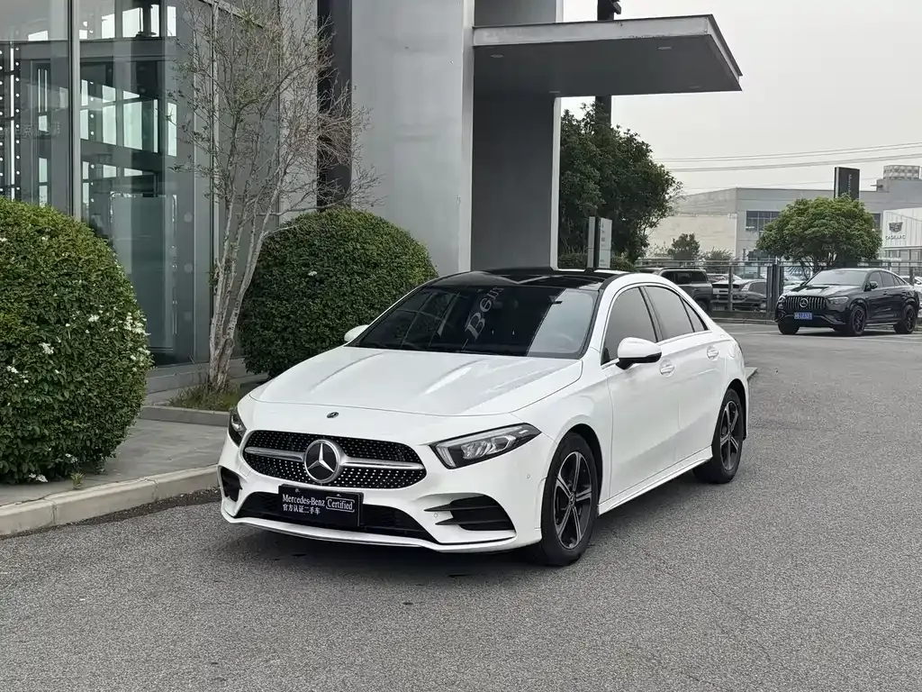 Mercedes-Benz A-Class — фото 1