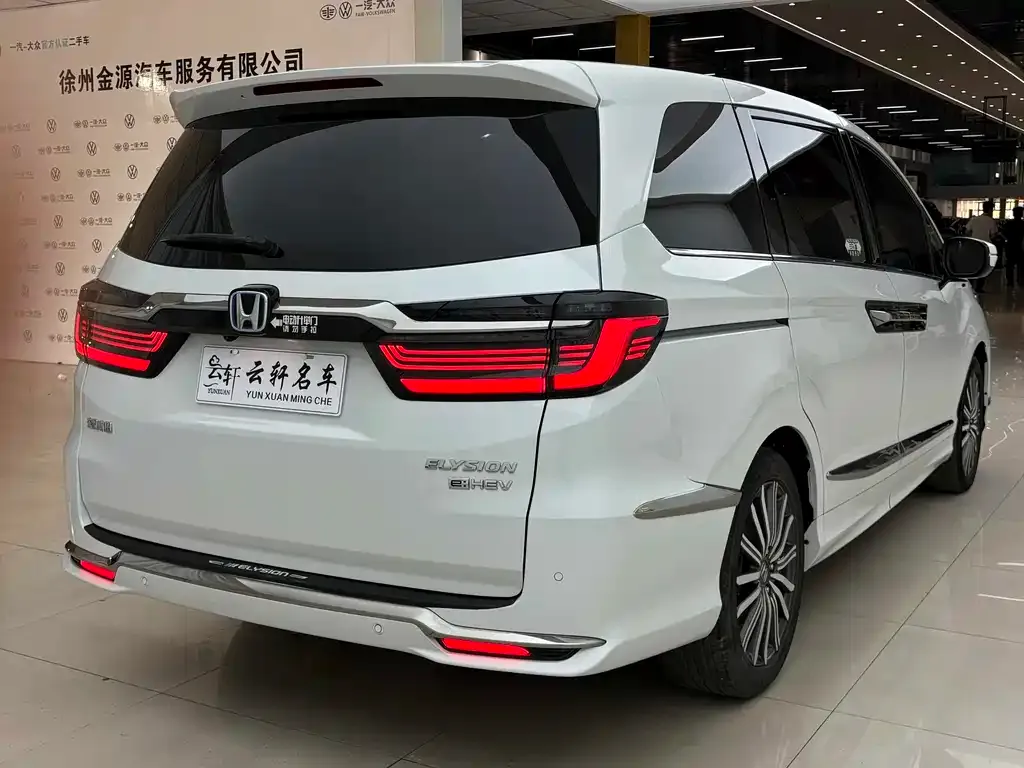 Honda Elysion 2022 из CN, фото 9